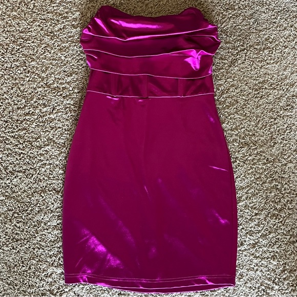 Blue Blush Fuchsia Satin Strapless Bodycon Dress - Picture 1 of 4